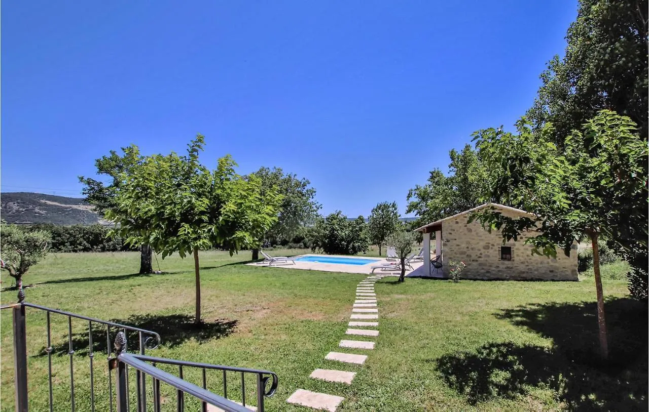 6 Bedroom Gorgeous Home In Malataverne